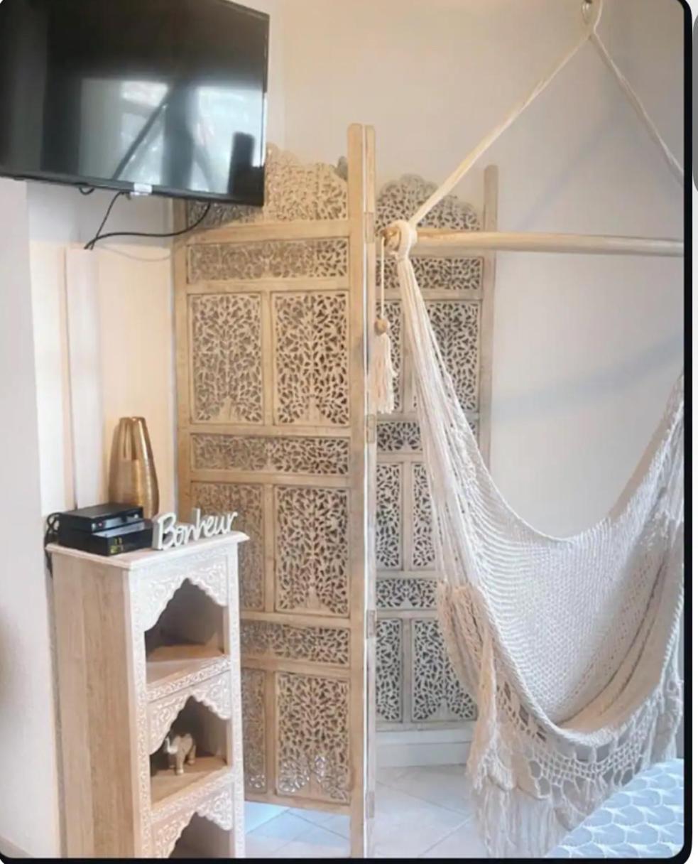 L Oasis Studio Proche Hopital Et Aeroport Piscine Parking &Netflix Toulouse Bagian luar foto